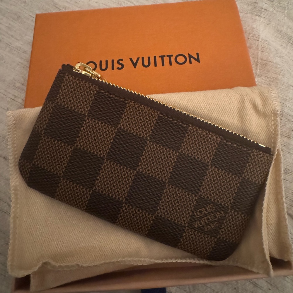 Louis Vuitton Key Pouch 🛑 SOLD 🛑
